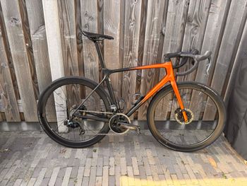 Used Giant TCR Advanced Pro Disc 0 AX 2022 2022 Carretera y gravel