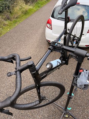 Used Giant TCR Advanced 1 2025 2025 Road & Gravel, Black — image 3 of 3