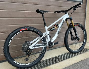 Gebrauchtes exept Base Nato 2024 Mountainbike, Weiß — Bild 4 von 5