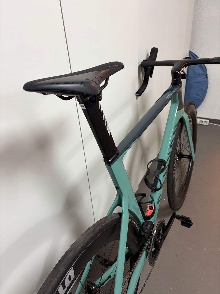Used Canyon Aeroad CF SLX 7 eTap 2023 2023 Road & Gravel, Grün — image 11 of 21