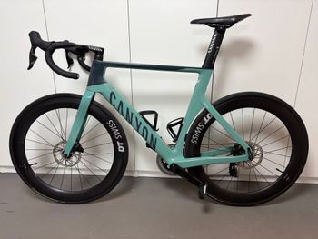Used Canyon Aeroad CF SLX 7 eTap 2023 2023 Road & Gravel, Grün — image 12 of 21