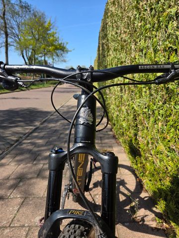 Tweedehands Intense SPIDER FACTORY 2019 2019 Mountainbike — afbeelding 11 van 16