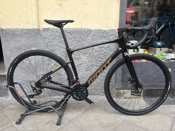 Brugt Giant Revolt Advanced 3 2025 2025 Road & Gravel