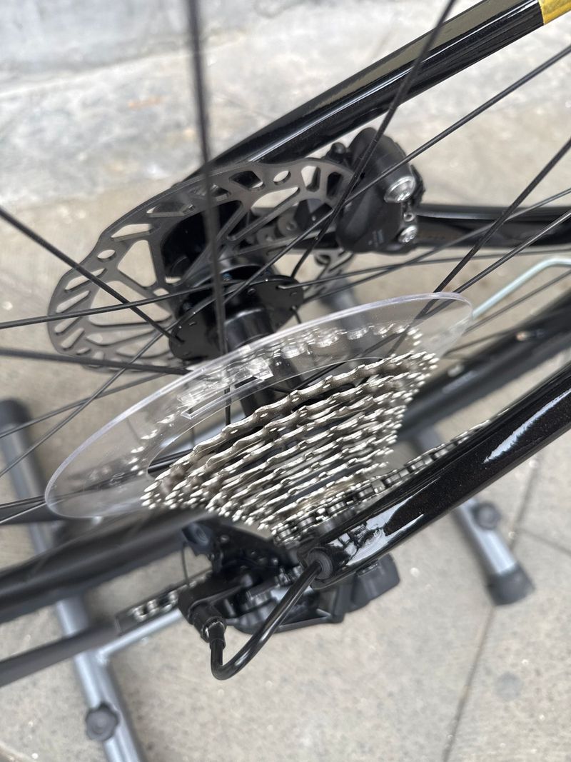 Used Giant Revolt Advanced 3 2025 2025 Road & Gravel, Black — image 7 of 8