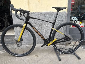 Used Giant Revolt Advanced 3 2025 2025 Road & Gravel, Black — image 2 of 8