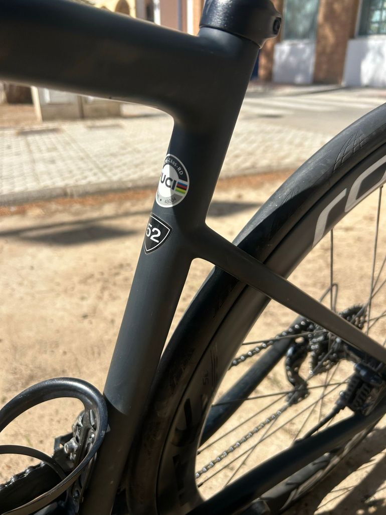 Used Specialized Tarmac SL6 Disc Comp 2023 2023 Road & Gravel — image 8 of 16