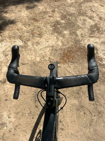 Used Specialized Tarmac SL6 Disc Comp 2023 2023 Road & Gravel — image 12 of 16