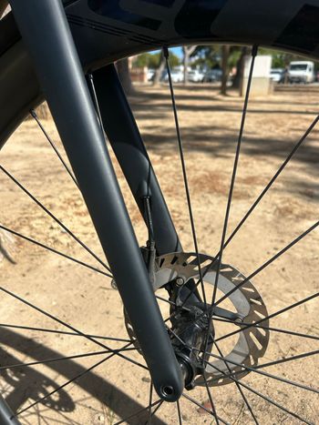 Used Specialized Tarmac SL6 Disc Comp 2023 2023 Road & Gravel — image 15 of 16