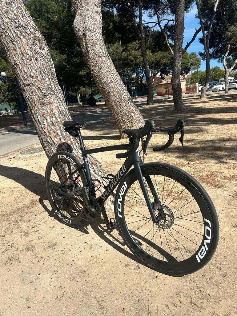 Used Specialized Tarmac SL6 Disc Comp 2023 2023 Road & Gravel — image 2 of 16