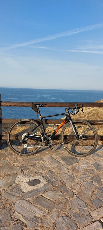 KTM Revelator SRAM Rival eTap AXS 2023 Road & Gravel usato
