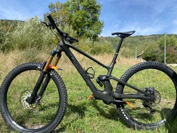 Used Lapierre CF 8.9 2025 2025 Mountainbike, Black — image 1 of 14