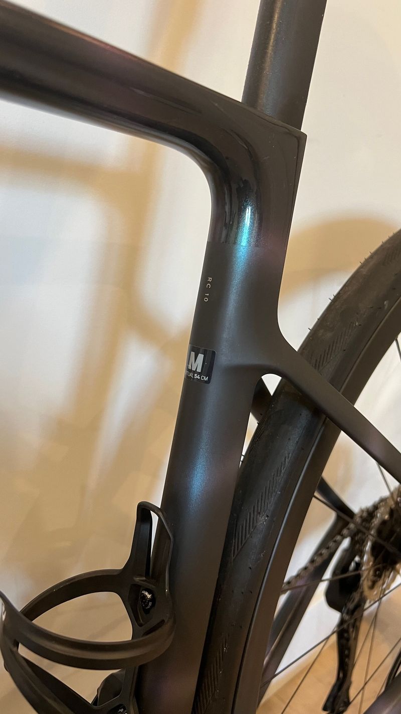 Brugt Scott Addict RC 10 2025 2025 Road & Gravel — billede 15 af 21