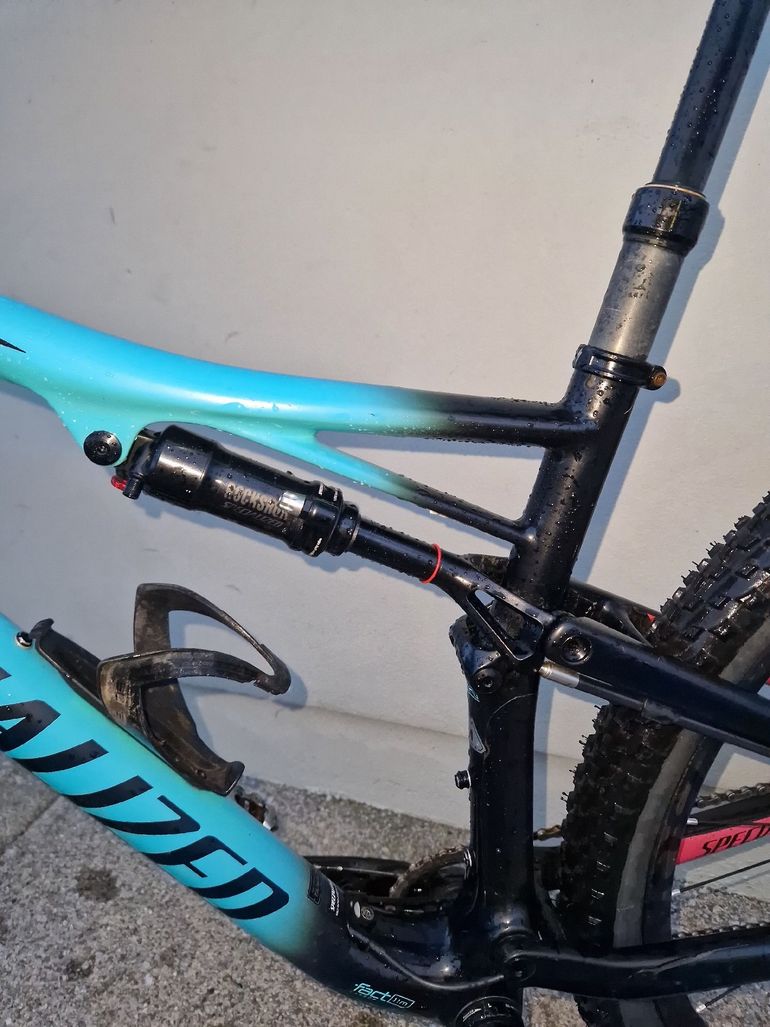 Used Specialized Women's Epic Comp Carbon 2018 2018 Mountainbike — image 4 of 9