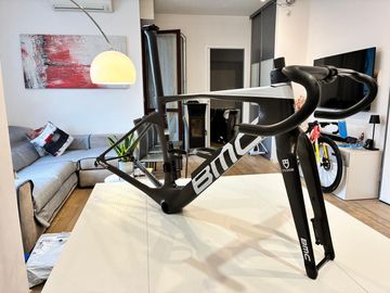 Used BMC Teammachine R 01 Frameset 2025 Frameset 2025 Road & Gravel, Black — image 2 of 10