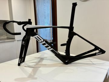 Used BMC Teammachine R 01 Frameset 2025 Frameset 2025 Road & Gravel, Black — image 1 of 10