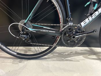 Used Bianchi Sempre pro Campagnolo Veloce 2016 Road & Gravel, Black — image 3 of 10