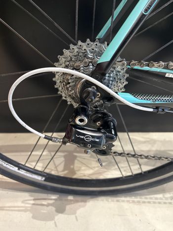 Used Bianchi Sempre pro Campagnolo Veloce 2016 Road & Gravel, Black — image 9 of 10