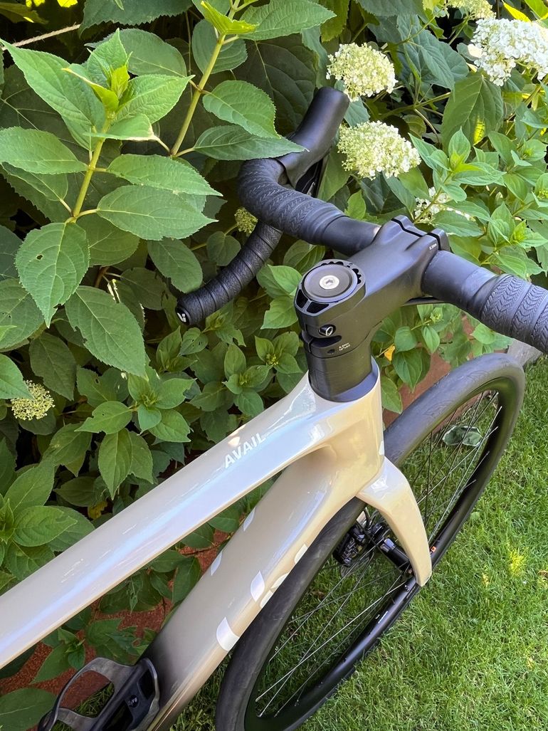 Tweedehands Liv Avail Advanced 1 2024 2024 Road & Gravel — afbeelding 2 van 5