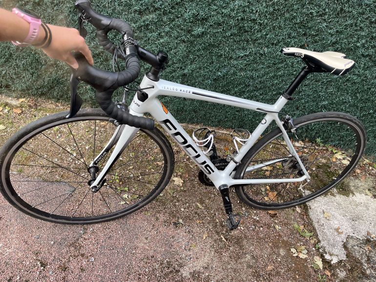 Used Focus IZALCO RACE Sora 2018 2018 Road & Gravel, Weiß — image 1 of 3