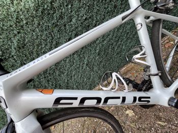 Used Focus IZALCO RACE Sora 2018 2018 Road & Gravel, Weiß — image 3 of 3