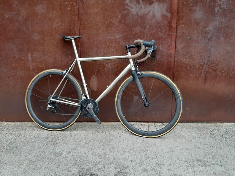 Käytetty Rewel Custom SRAM Red 2020 Road & Gravel