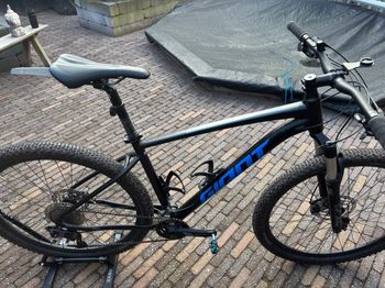 Used Giant talon Giant Talon Mountainbike 2025 Mountainbike, Black, 29 — image 4 of 6