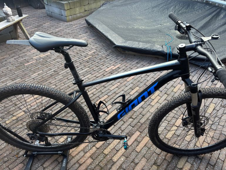 Used Giant talon Giant Talon Mountainbike 2025 Mountainbike, Black, 29 — image 4 of 6