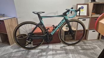 Bianchi, Oltre RC Arkea B&B Hotels Replica 2025