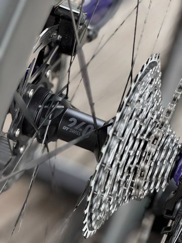 Used Scott Foil SRAM Force eTap AXS 2026 Road & Gravel, Purple — image 4 of 5