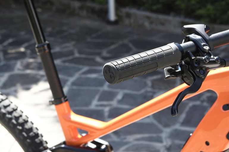 Used Orbea WILD FS M20 20mph 2021 2021 Mountainbike, Arancione — image 26 of 37