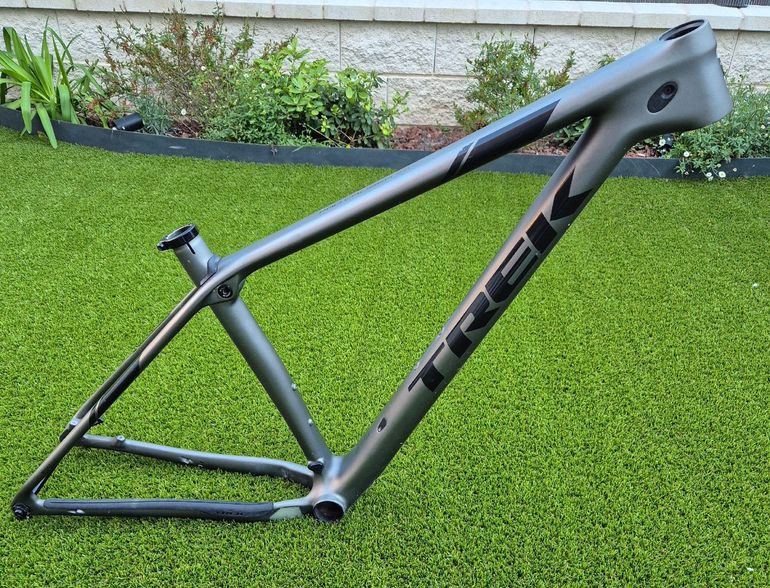 Used Trek Procaliber 9.8 SL 2017 Frameset 2017 Mountainbike — image 1 of 3