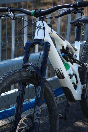Used Specialized Stumpjumper EVO Expert - SRAM GX Eagle AXS, FOX Performance Elite 2023 2023 Mountainbike, White, 29 — image 29 of 29