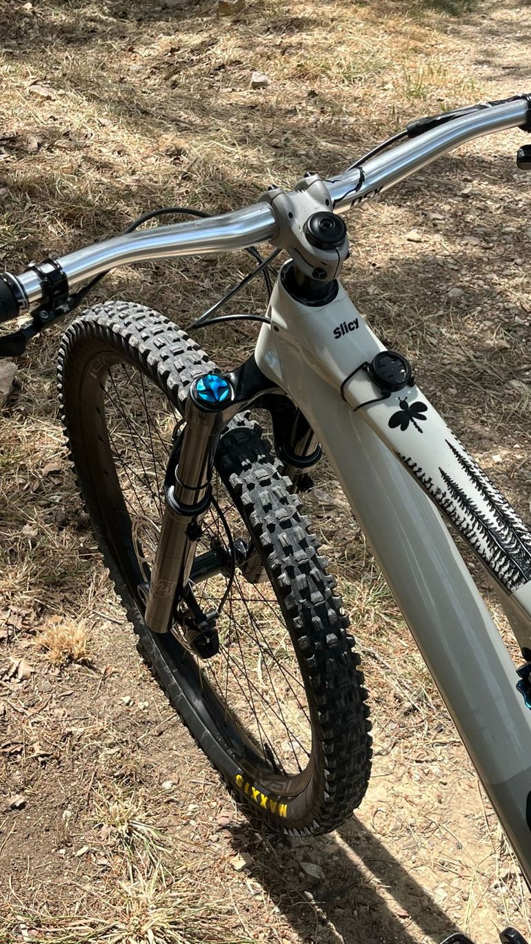 Used Specialized Stumpjumper EVO Expert - SRAM GX Eagle AXS, FOX Performance Elite 2023 2023 Mountainbike, White, 29 — image 22 of 29