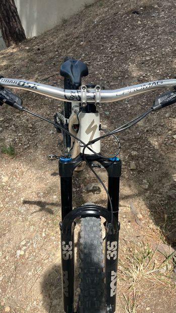 Used Specialized Stumpjumper EVO Expert - SRAM GX Eagle AXS, FOX Performance Elite 2023 2023 Mountainbike, White, 29 — image 15 of 29
