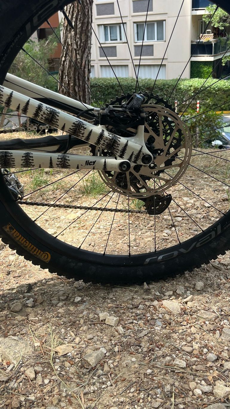 Used Specialized Stumpjumper EVO Expert - SRAM GX Eagle AXS, FOX Performance Elite 2023 2023 Mountainbike, White, 29 — image 20 of 29