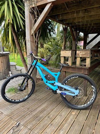 YT Industries, Yt Tues
