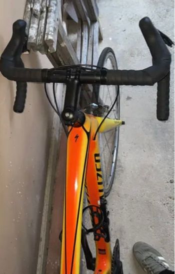 Used Specialized Tarmac Shimano 105 2017 Road & Gravel, Orange — image 5 of 7