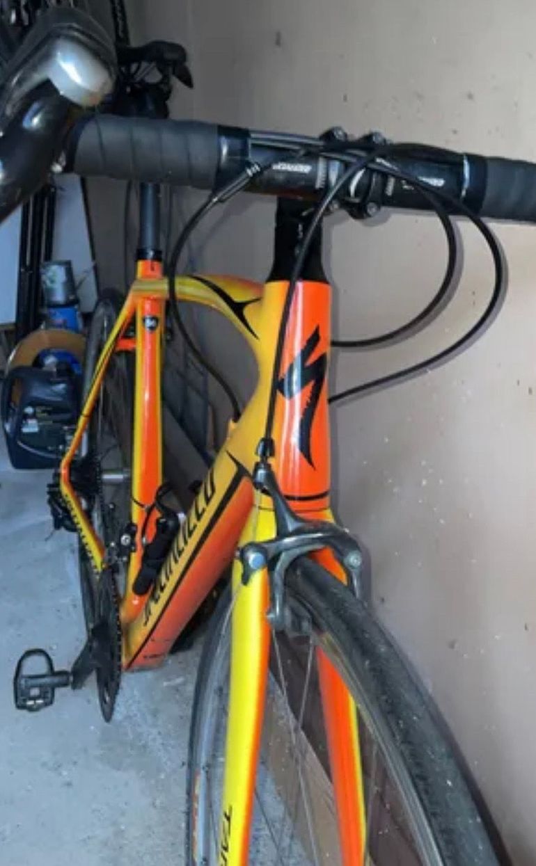 Used Specialized Tarmac Shimano 105 2017 Road & Gravel, Orange — image 2 of 7