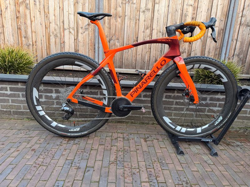 Tweedehands Pinarello Grevil SRAM Rival eTap AXS 2025 Road & Gravel
