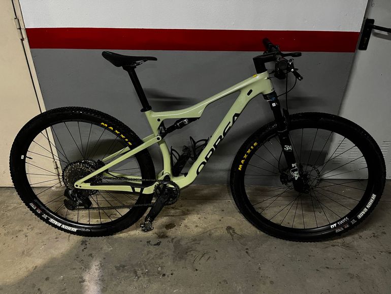 Used Orbea oiz Orbea oiz Custom SRAM GX Eagle AXS 2022 Mountainbike, Grün, 29 — image 1 of 7
