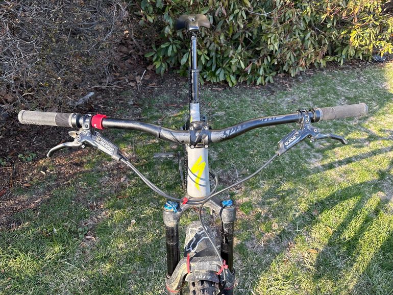 Used Specialized Stumpjumper Comp Alloy 29 2020 2020 Mountainbike, Light Gray, 29 — image 2 of 3