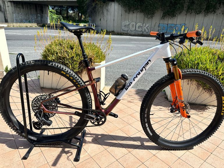 Used Lee Cougan Lee Cougan Custom Sram Eagle Transmission X0 2024 Mountainbike, Weiß — image 1 of 9