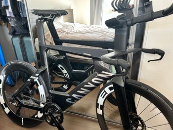 Used Canyon Speedmax CFR Di2 2026 2026 Road & Gravel, Black — image 9 of 14