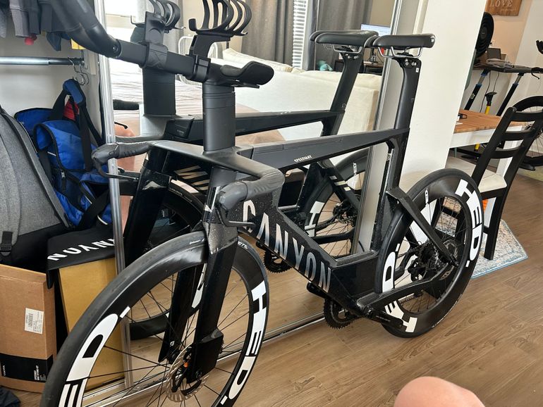 Used Canyon Speedmax CFR Di2 2026 2026 Road & Gravel, Black — image 11 of 14