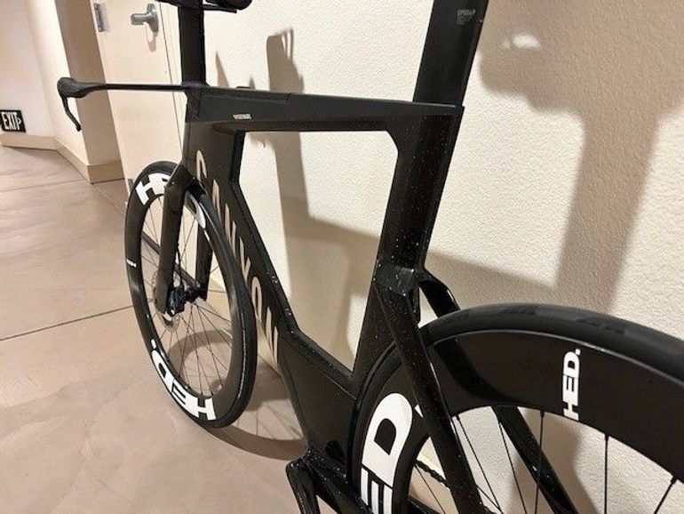 Used Canyon Speedmax CFR Di2 2026 2026 Road & Gravel, Black — image 5 of 6