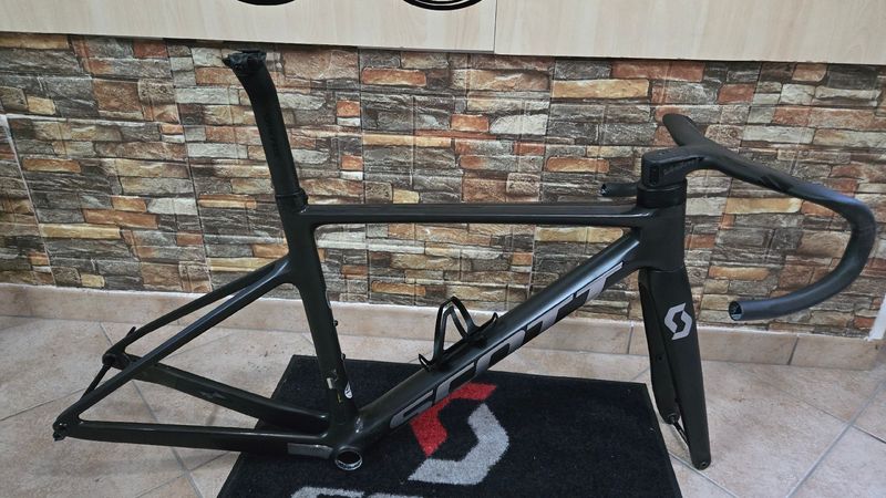 Used Scott Addict Frameset 2021 Road & Gravel
