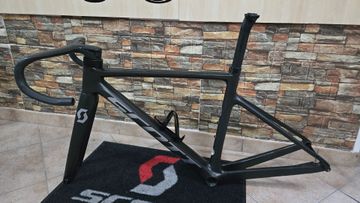 Used Scott Addict Frameset 2021 Road & Gravel, Black — image 2 of 10