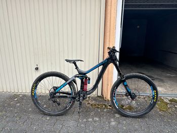 Giant, Glory Advanced 27.5 0 2016