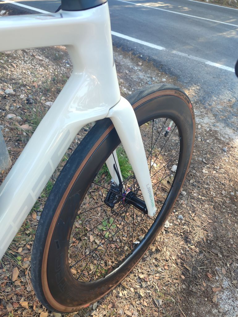 Used Lapierre Xelius DRS 8.0 2025 2025 Road & Gravel, White — image 2 of 6