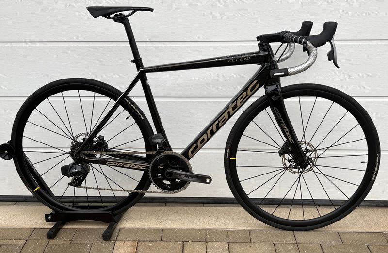 Tweedehands Corratec CCT EVO PRO Disc 2022 2022 Road & Gravel — afbeelding 1 van 17
